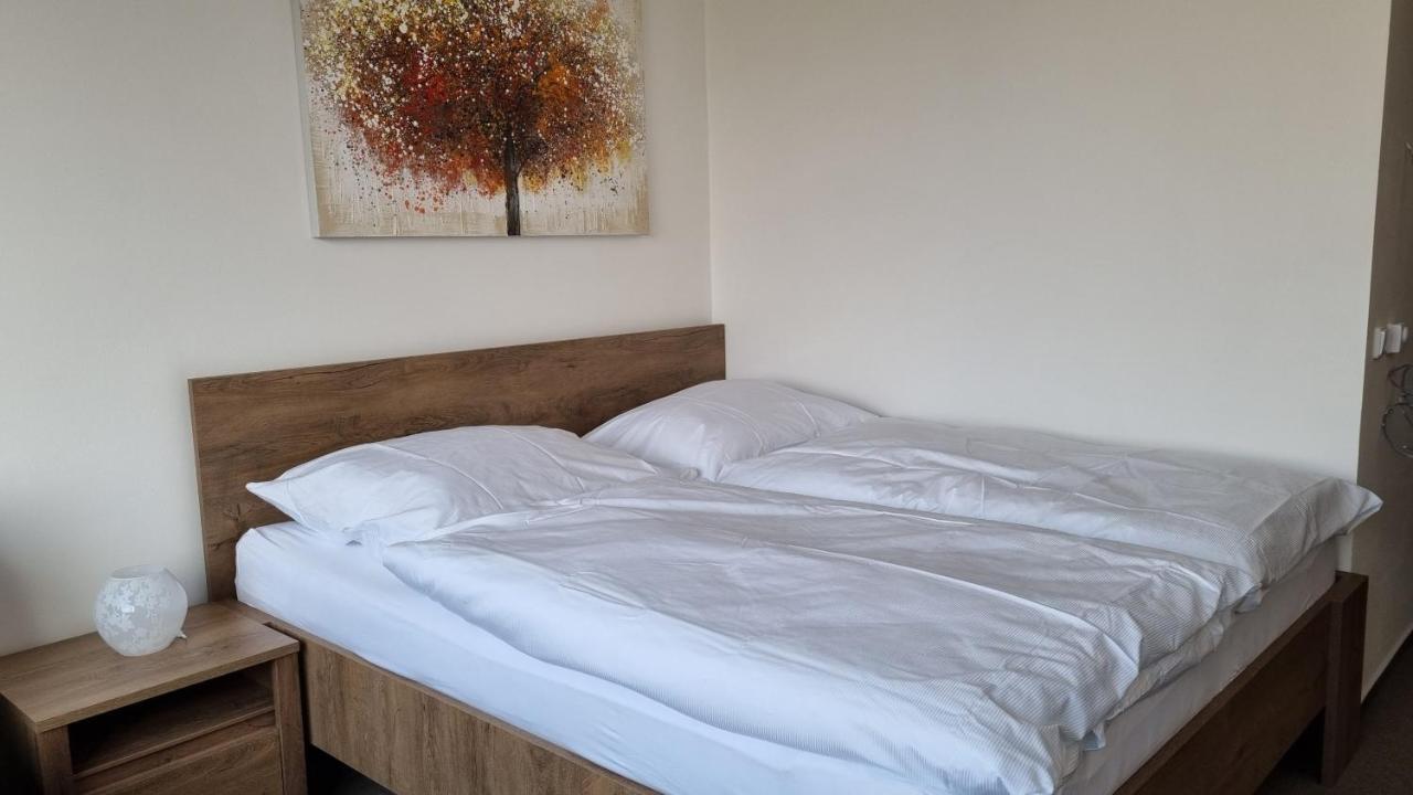 Pension Vinarstvi Klucov Екстер'єр фото